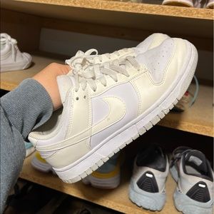 Nike Dunk Low. Women’s Size 7.